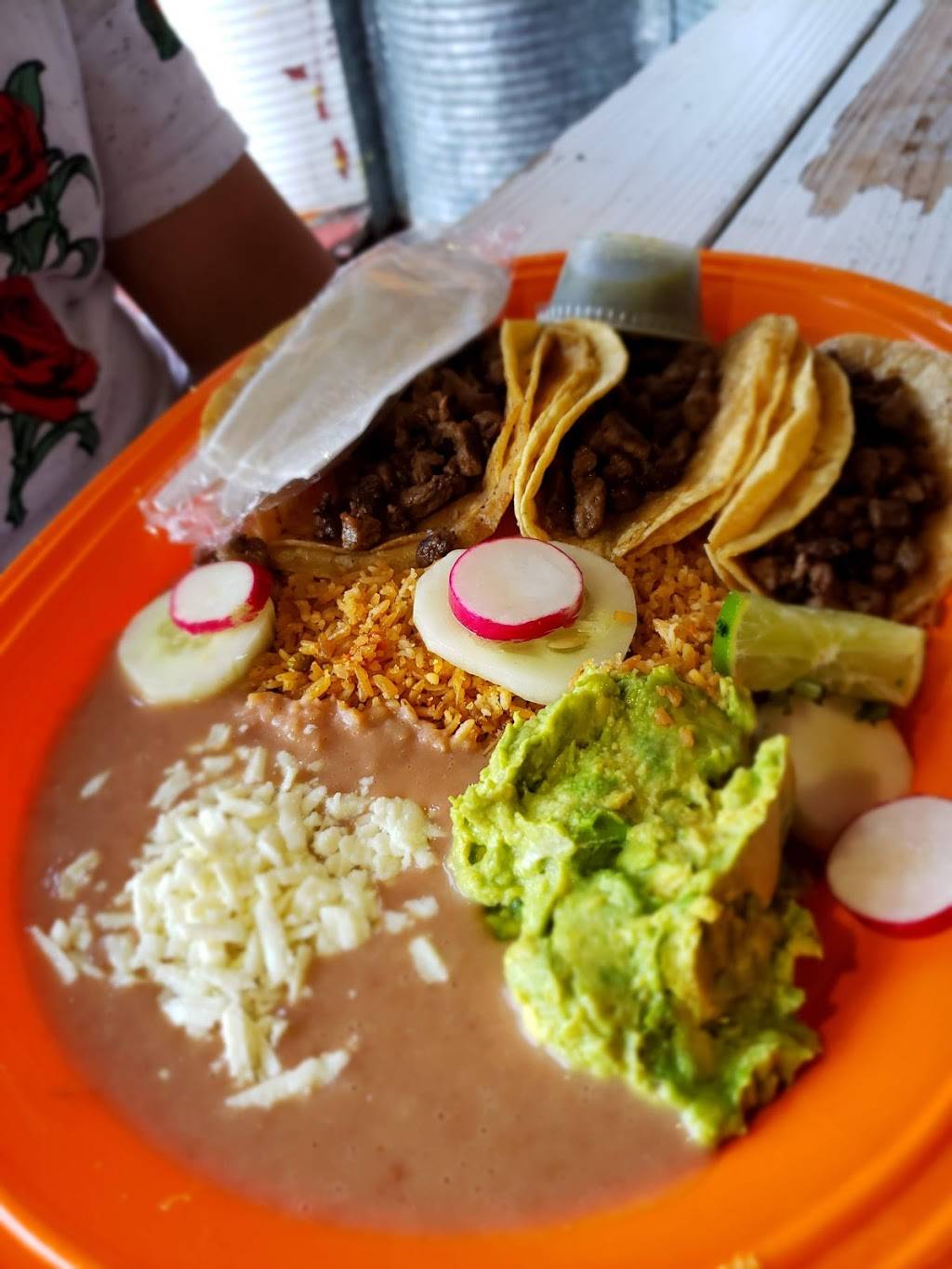 Tacos El Cuñao Cleveland Tn. | restaurant | 713 S Lee Hwy, Cleveland, TN 37311, USA | 4237907232 OR +1 423-790-7232