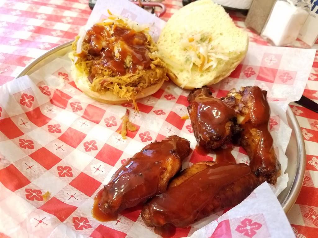 Omahoma Bobs BBQ | restaurant | 128 S Market St, Wooster, OH 44691, USA | 3302629871 OR +1 330-262-9871