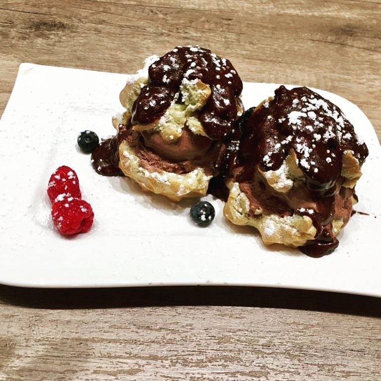 GATTO Wood Oven Pizza | restaurant | 2312 Bloor St W, Toronto, ON M6S 1P2, Canada | 4167629682 OR +1 416-762-9682