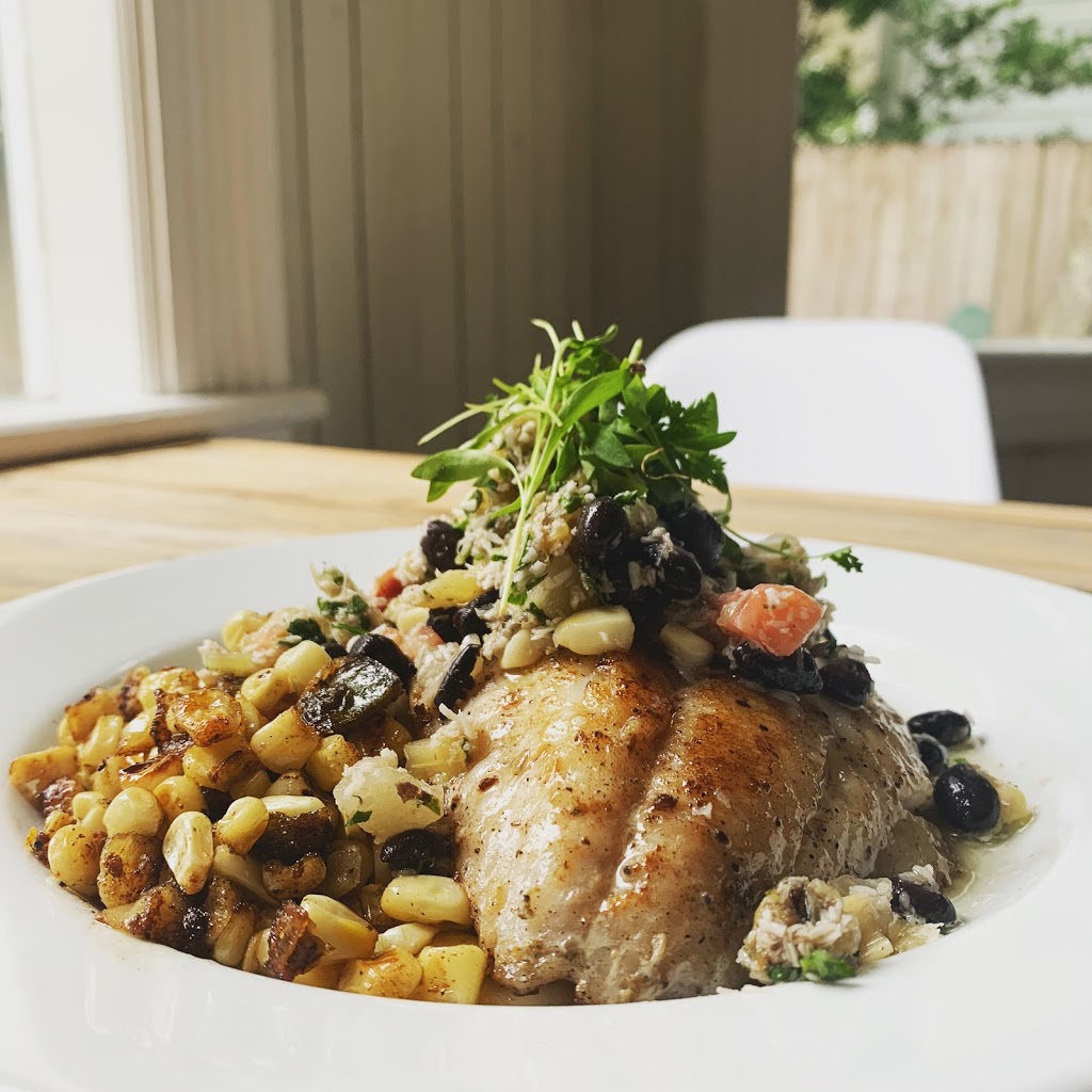 The August House | restaurant | 4513 Old Shell Rd, Mobile, AL 36608, USA | 2512870976 OR +1 251-287-0976