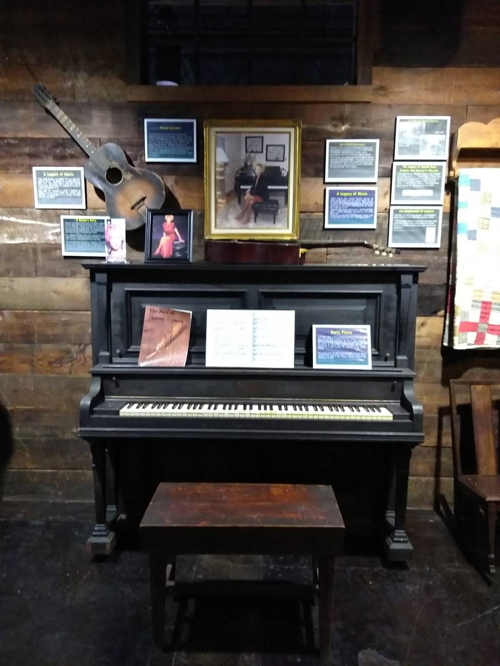 Tammy Wynette Legacy Park Restaurant | restaurant | Tremont, MS 38876, USA | 6626523068 OR +1 662-652-3068