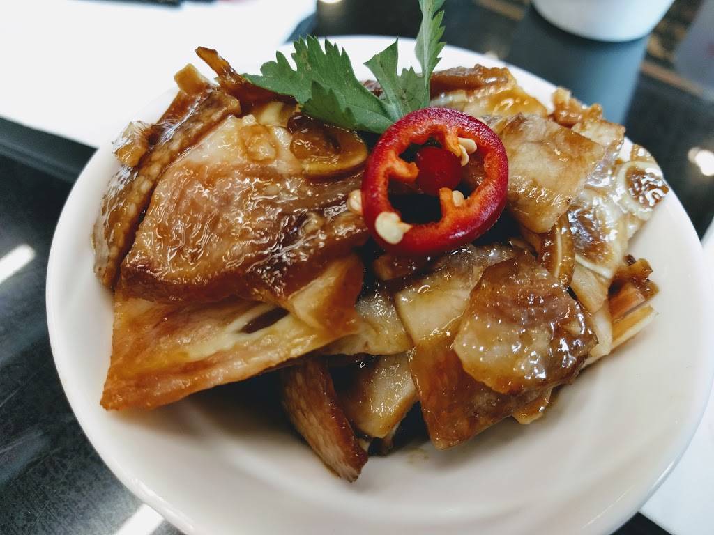 Chef Hung Taiwanese Beef Noodle | restaurant | 19369 Stevens Creek Blvd #100, Cupertino, CA 95014, USA | 4088992511 OR +1 408-899-2511