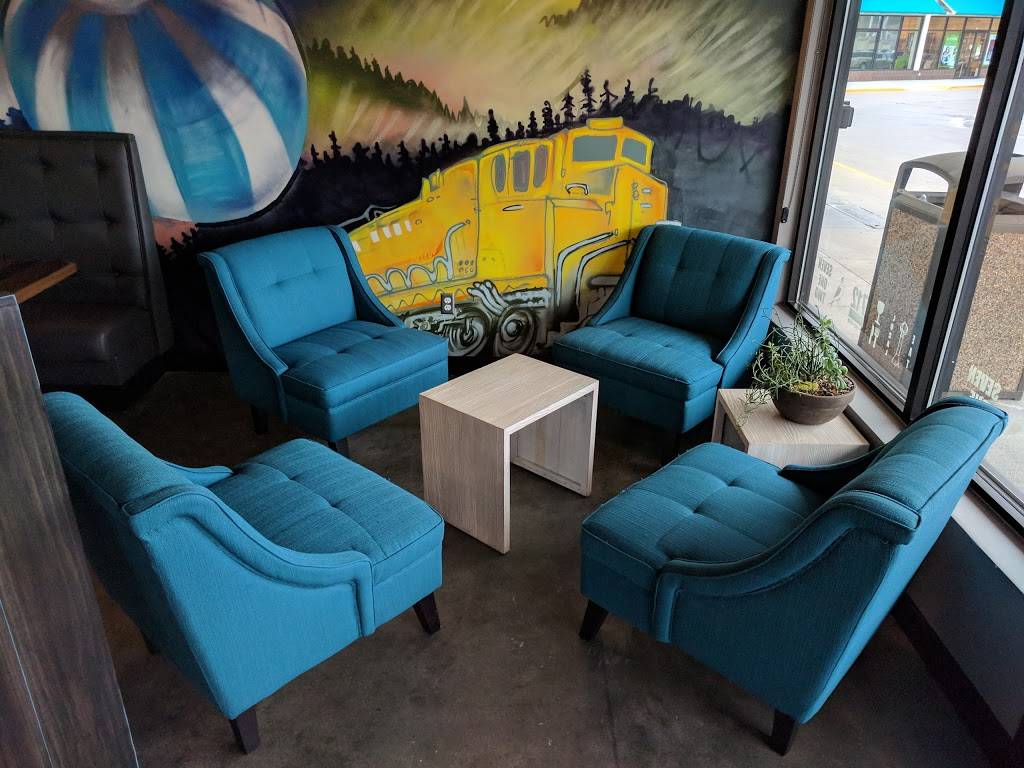 712 Eat + Drink | restaurant | 1851 Madison Ave #700, Council Bluffs, IA 51503, USA | 7122565525 OR +1 712-256-5525