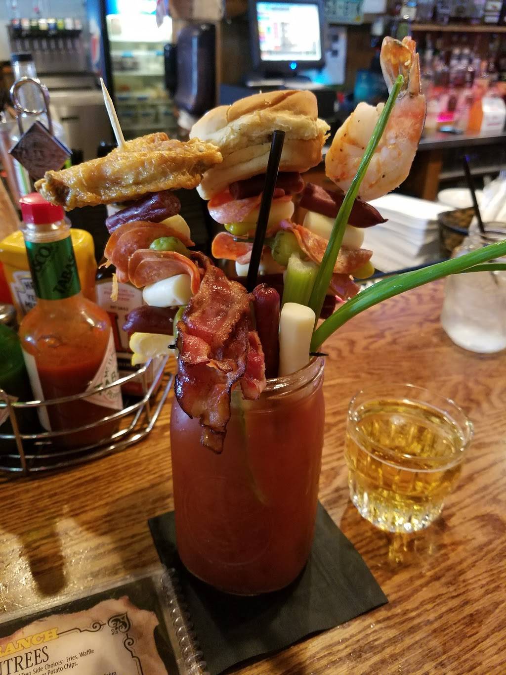 Whiskey Ranch Bar & Grill | restaurant | 24 N Main St, Janesville, WI 53545, USA | 6085631554 OR +1 608-563-1554