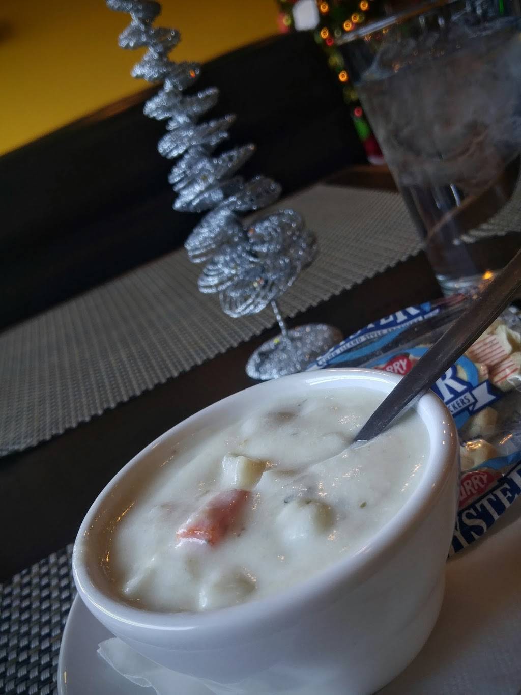 Annas Place | restaurant | 10261 Roosevelt Rd, Westchester, IL 60154, USA | 7083975100 OR +1 708-397-5100