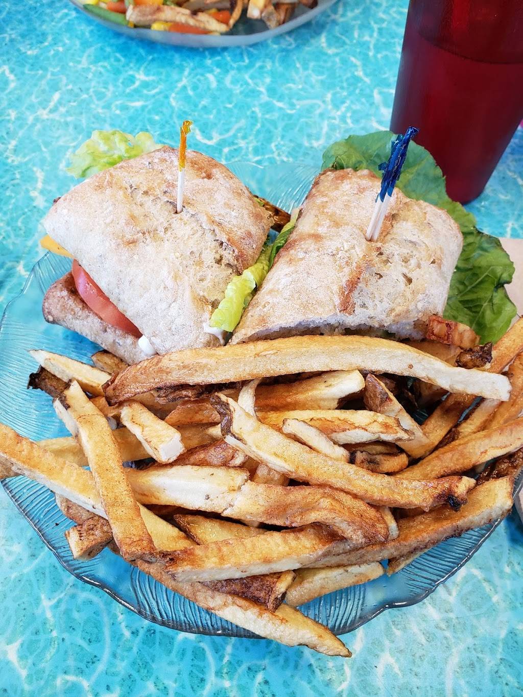 Madelyns Diner | restaurant | 377 Huron St, Stratford, ON N5A 5T6, Canada | 5192735296 OR +1 519-273-5296