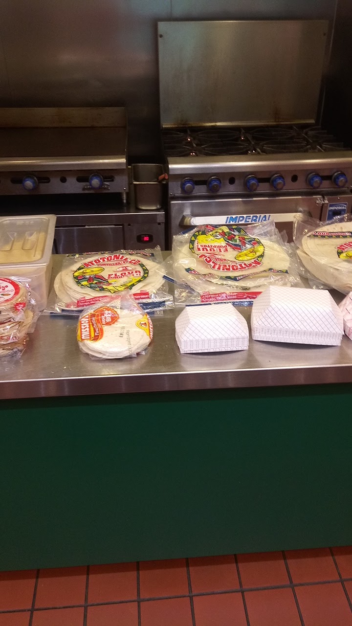 Cinco De Mayo | restaurant | 5220 Fashion Outlets Way, Rosemont, IL 60018, USA | 2247818749 OR +1 224-781-8749