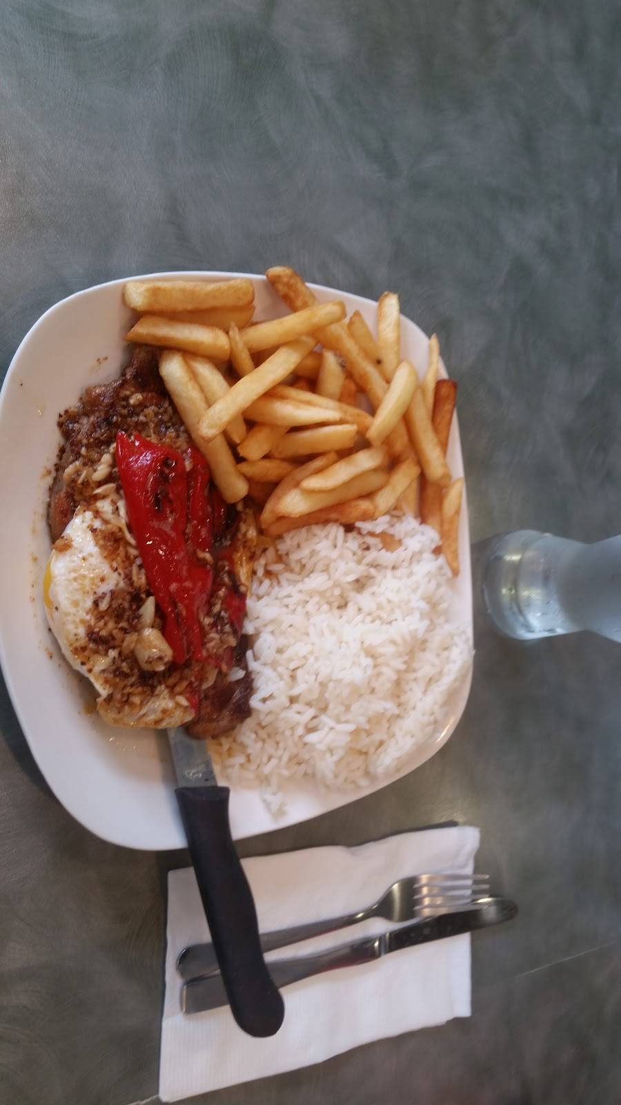 Table 8 | restaurant | 1836 Acushnet Ave, New Bedford, MA 02746, USA | 5089951826 OR +1 508-995-1826