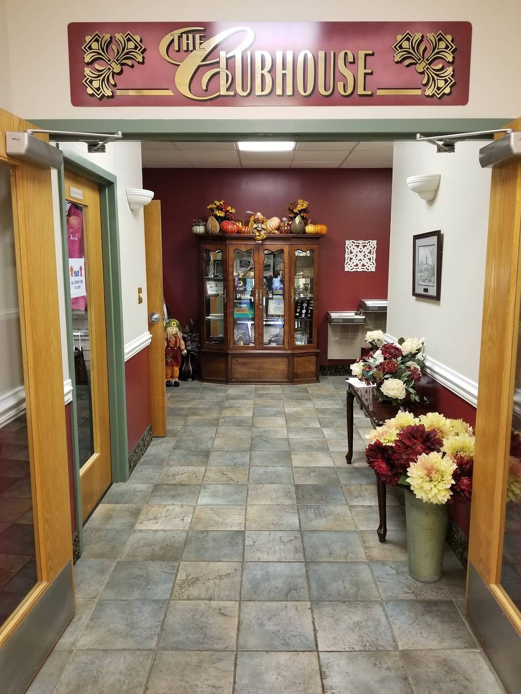 The Clubhouse at Aquia Harbour | restaurant | 204 Bow Cove, Stafford, VA 22554, USA | 5402880091 OR +1 540-288-0091