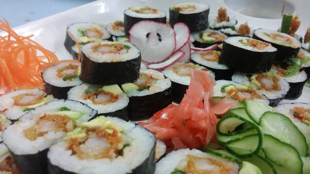 emBargo | night club | 453 Main St, Hyannis, MA 02601, USA | 5087719700 OR +1 508-771-9700