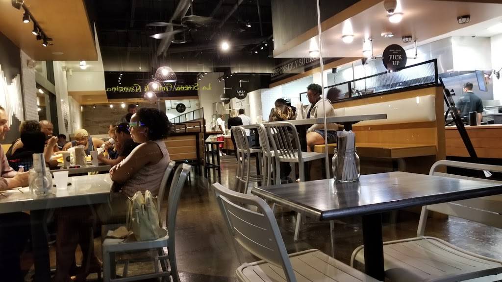 California Fish Grill | restaurant | 730 S Allied Way, El Segundo, CA 90245, USA | 3103221200 OR +1 310-322-1200