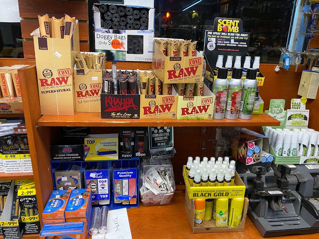 FOOD TOWN | restaurant | 4401 N Hazel St, Chicago, IL 60640, USA | 7735616362 OR +1 773-561-6362