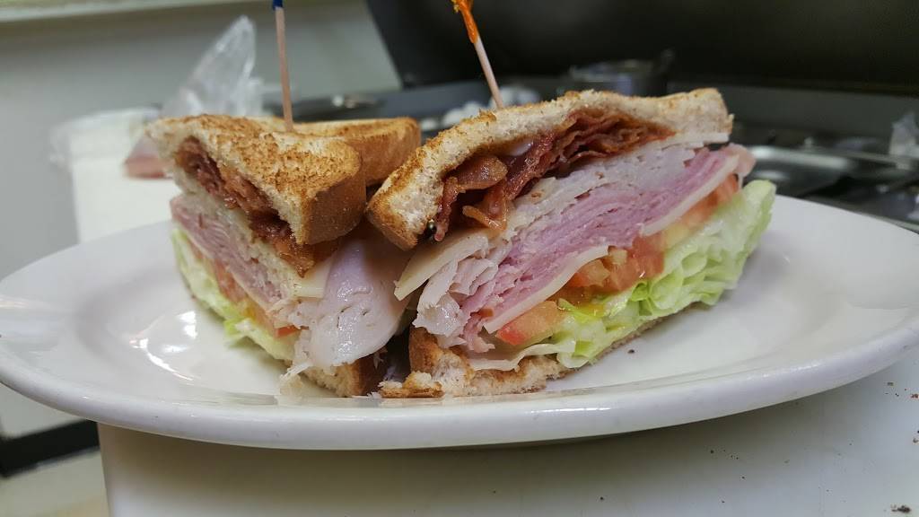 Natalies Restaurant | restaurant | 8228 FL-52, Hudson, FL 34667, USA | 7278575992 OR +1 727-857-5992