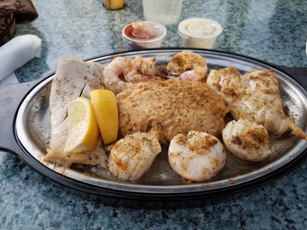 Old Marco Lodge Crab House | restaurant | 401 Papaya St, Goodland, FL 34140, USA | 2396427227 OR +1 239-642-7227