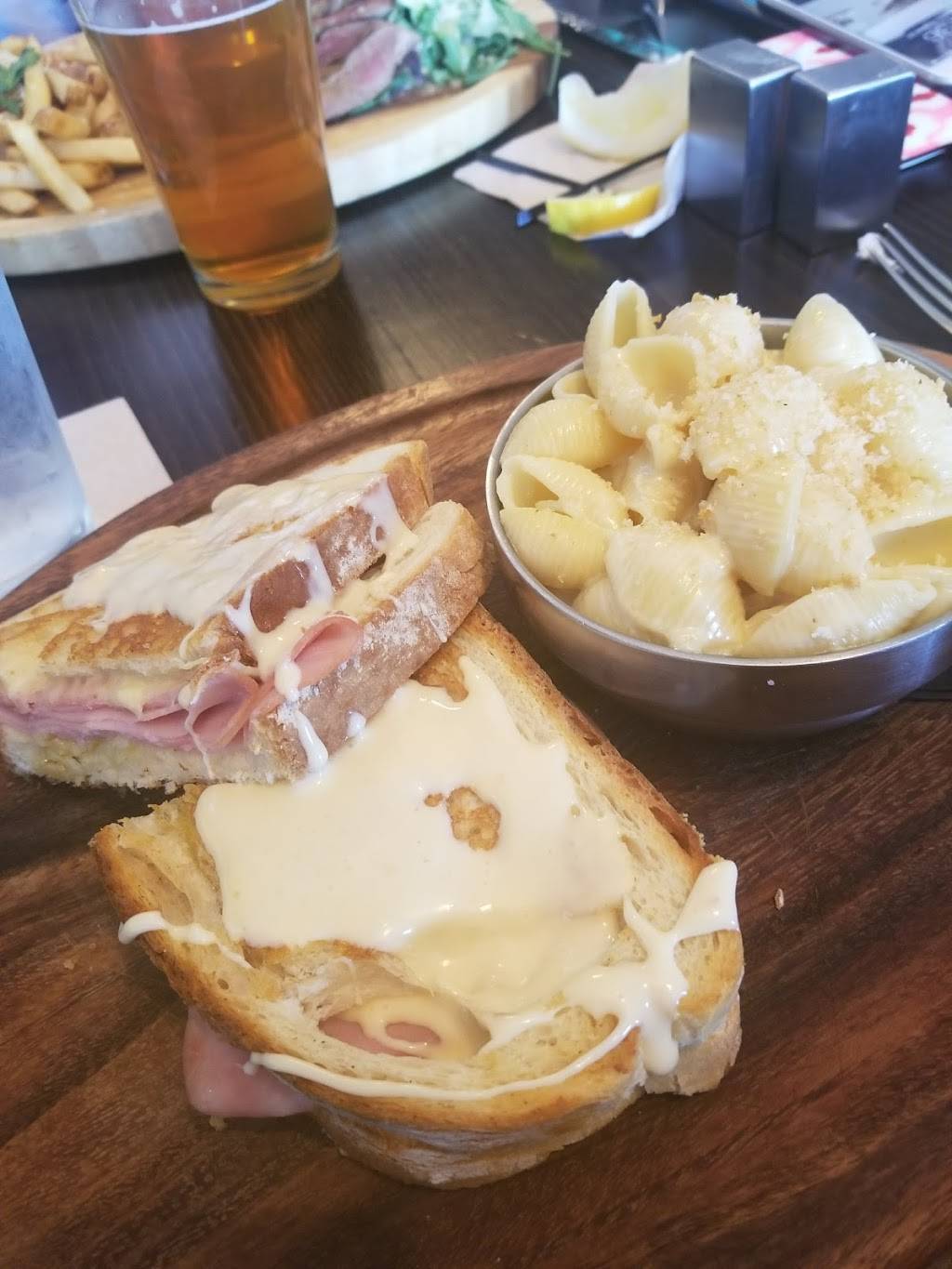 Pub Ten | restaurant | 5270 Peachtree Pkwy #118b, Peachtree Corners, GA 30092, USA | 6786915041 OR +1 678-691-5041