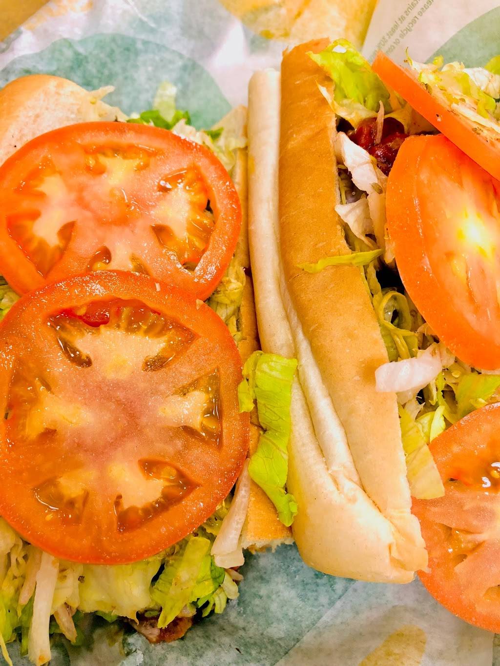 Subway Restaurants | restaurant | 4233 McCullough Ave, San Antonio, TX 78212, USA | 2108266215 OR +1 210-826-6215