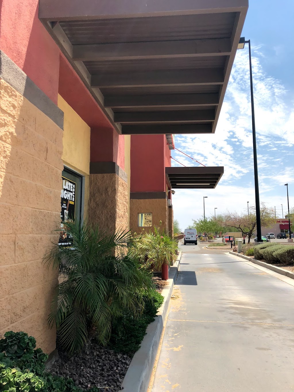 Del Taco | meal takeaway | 8069 E 32nd St, Yuma, AZ 85365, USA | 9283445685 OR +1 928-344-5685