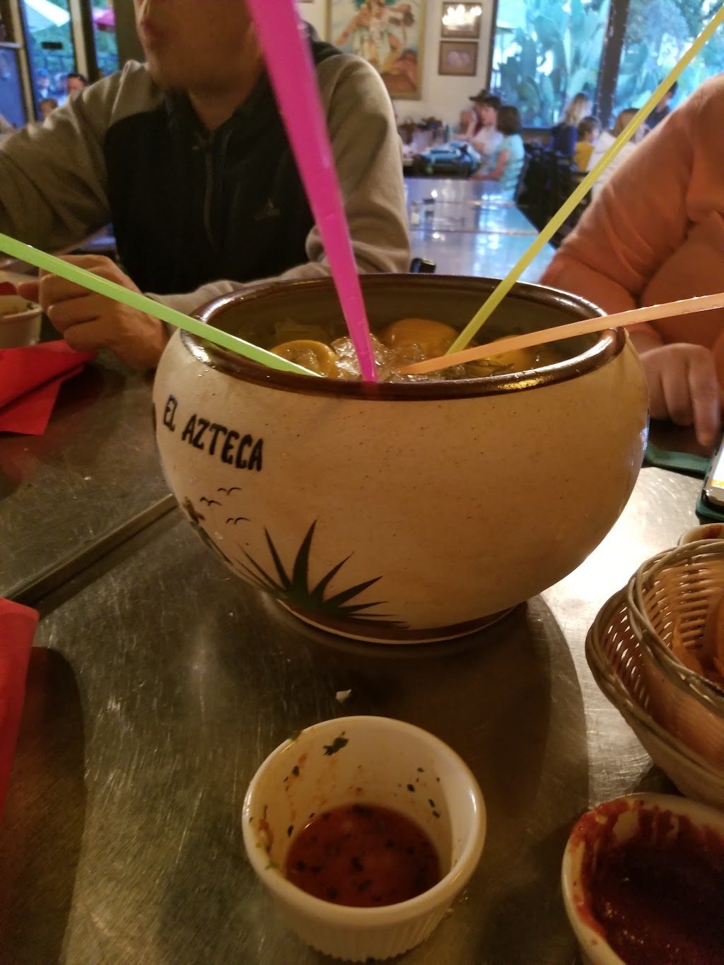 El Azteca | restaurant | 1631 S State St, Ukiah, CA 95482, USA | 7074631330 OR +1 707-463-1330