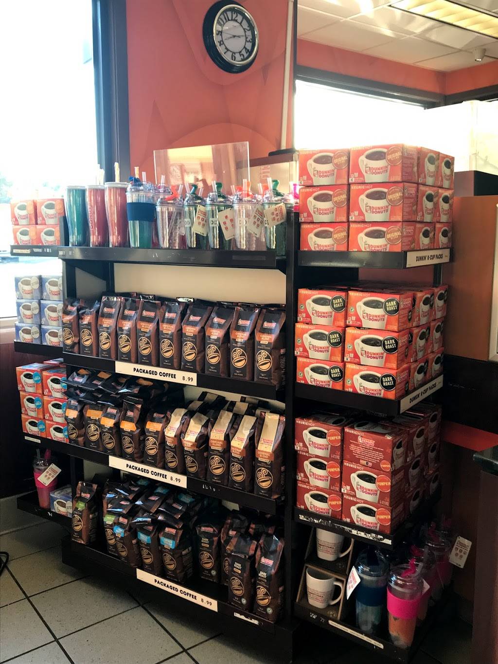 Dunkin | bakery | 200 W Sunbury St, Shamokin, PA 17872, USA | 5706480387 OR +1 570-648-0387