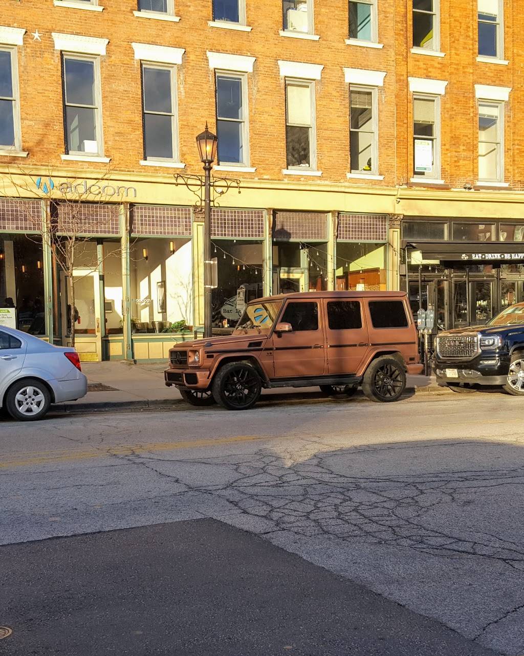 Starbucks | cafe | 1374 W 6th St, Cleveland, OH 44113, USA | 2165667489 OR +1 216-566-7489