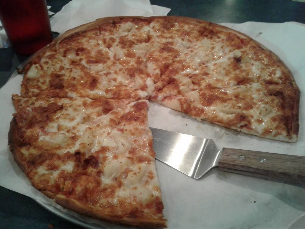 Huron Pizza House | restaurant | 812 Main St, Huron, OH 44839, USA | 4194335751 OR +1 419-433-5751