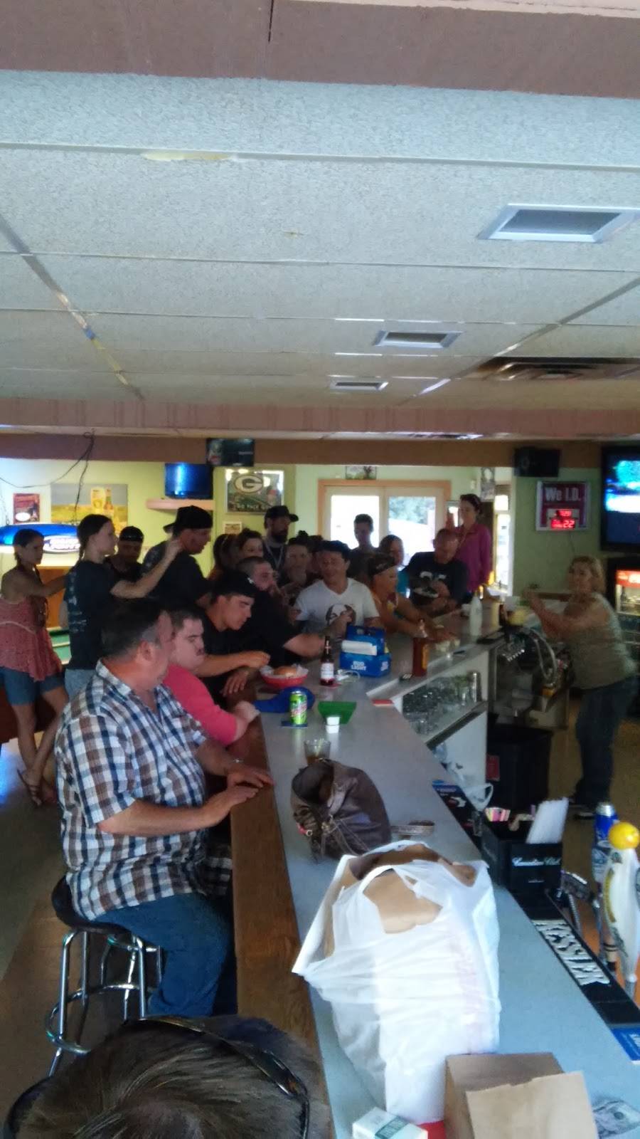 2 Xtremes | restaurant | 3004 S 10th St, Manitowoc, WI 54220, USA | 9206867669 OR +1 920-686-7669