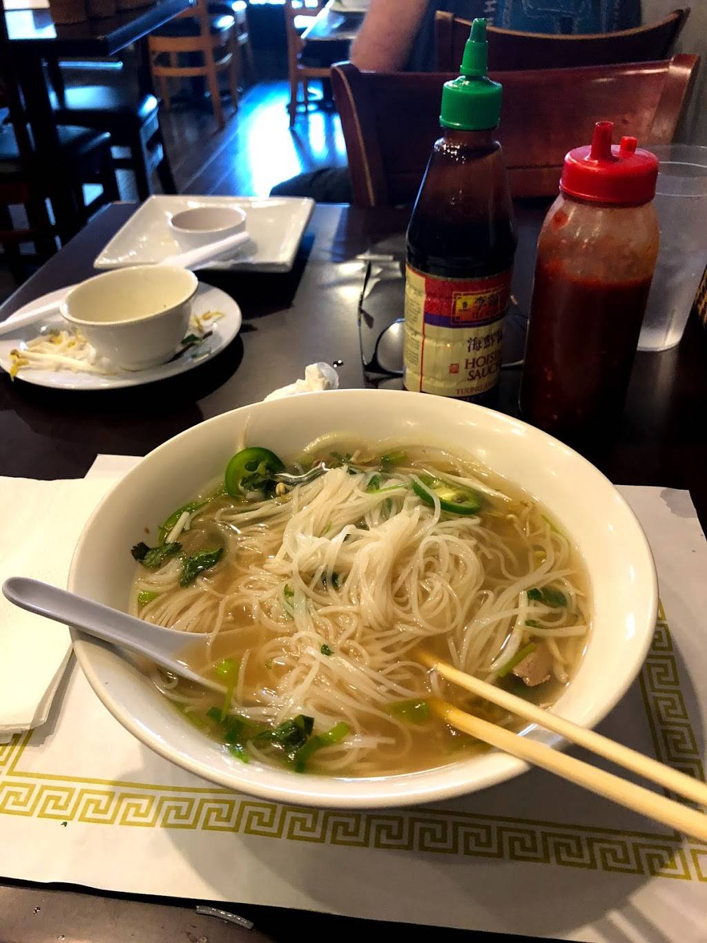 Pho 22 | restaurant | 2230 Honolulu Ave, Glendale, CA 91208, USA | 8189572121 OR +1 818-957-2121
