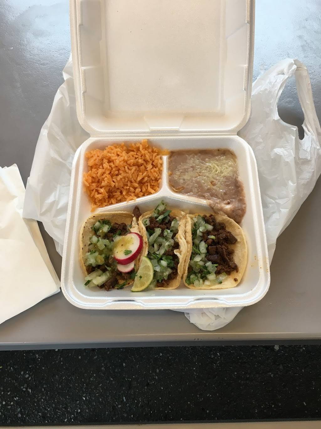 El Burrito Mojado | restaurant | 12412 116th Ave NE, Kirkland, WA 98034, USA | 4252508170 OR +1 425-250-8170