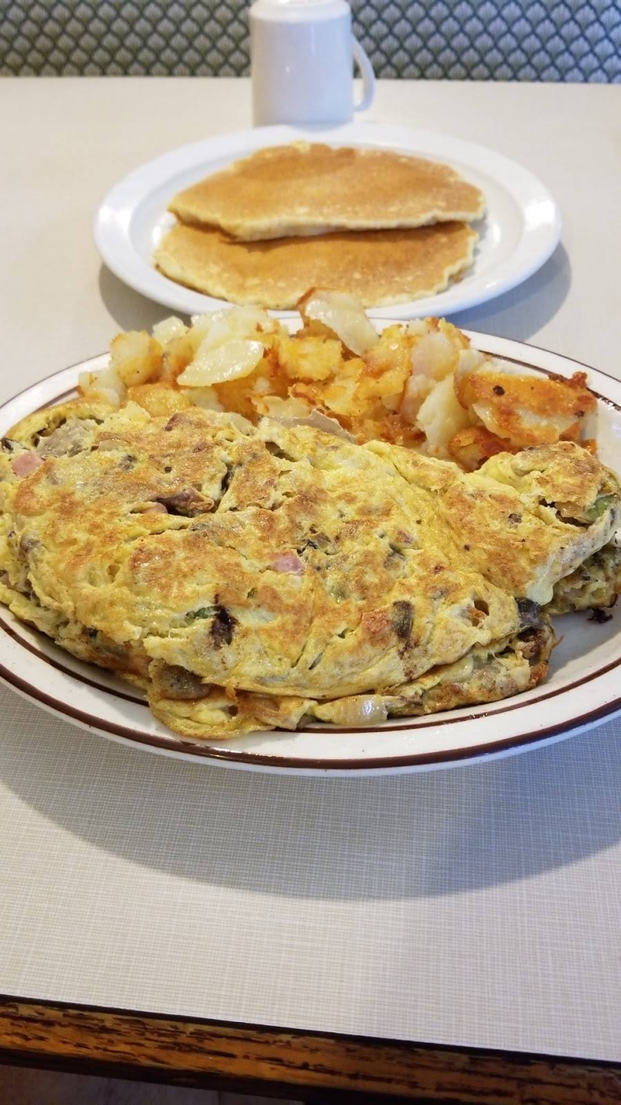 Big Rock Cafe | restaurant | 103 E Galena St, Big Rock, IL 60511, USA | 6305563610 OR +1 630-556-3610