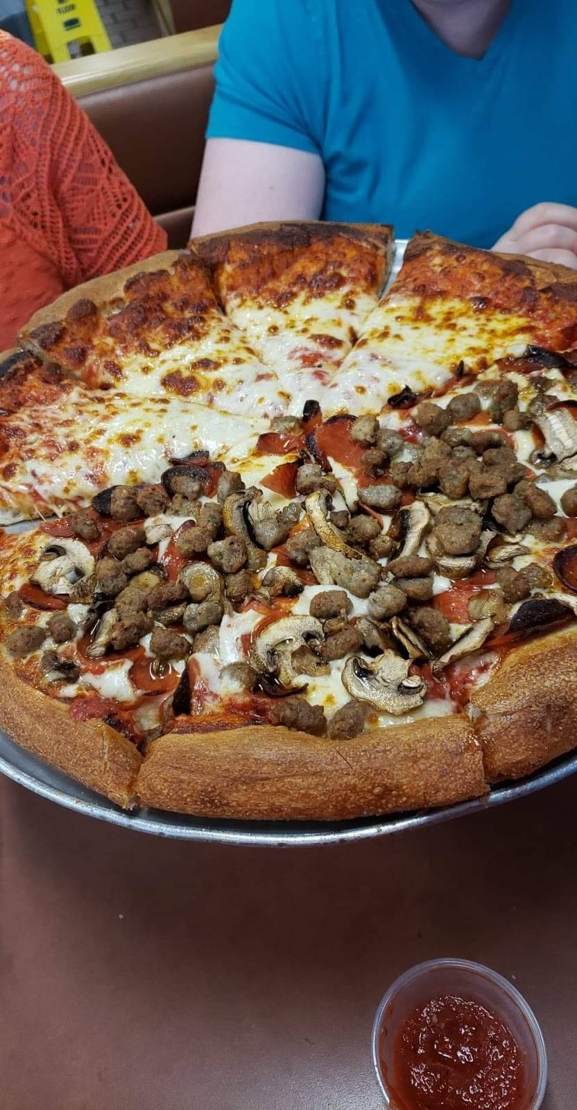 Grassos Pizza | restaurant | 5202 Transit Rd, Depew, NY 14043, USA | 7166852800 OR +1 716-685-2800