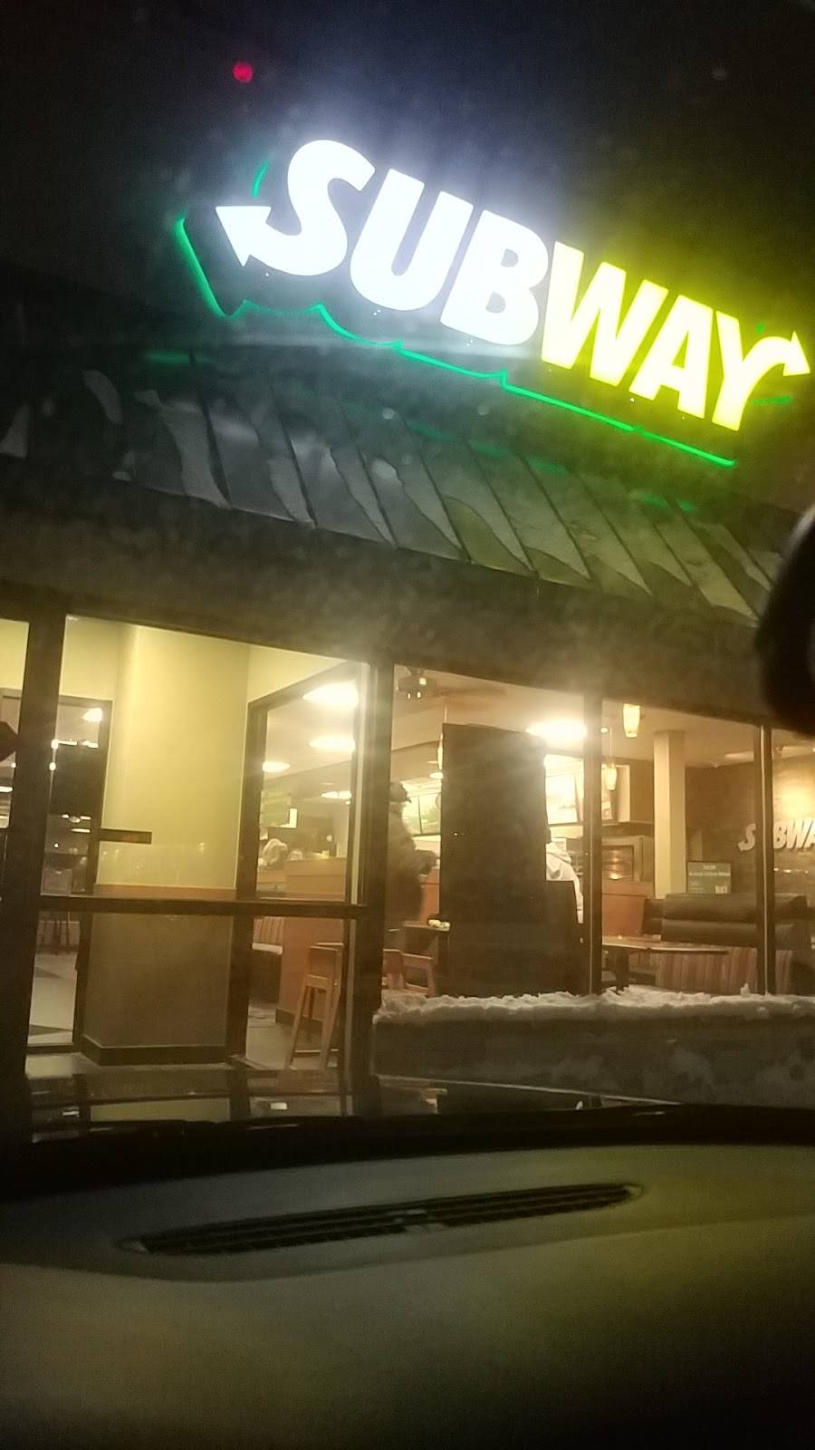 Subway Restaurants | restaurant | 215 N Knowles Ave, New Richmond, WI 54017, USA | 7152466262 OR +1 715-246-6262