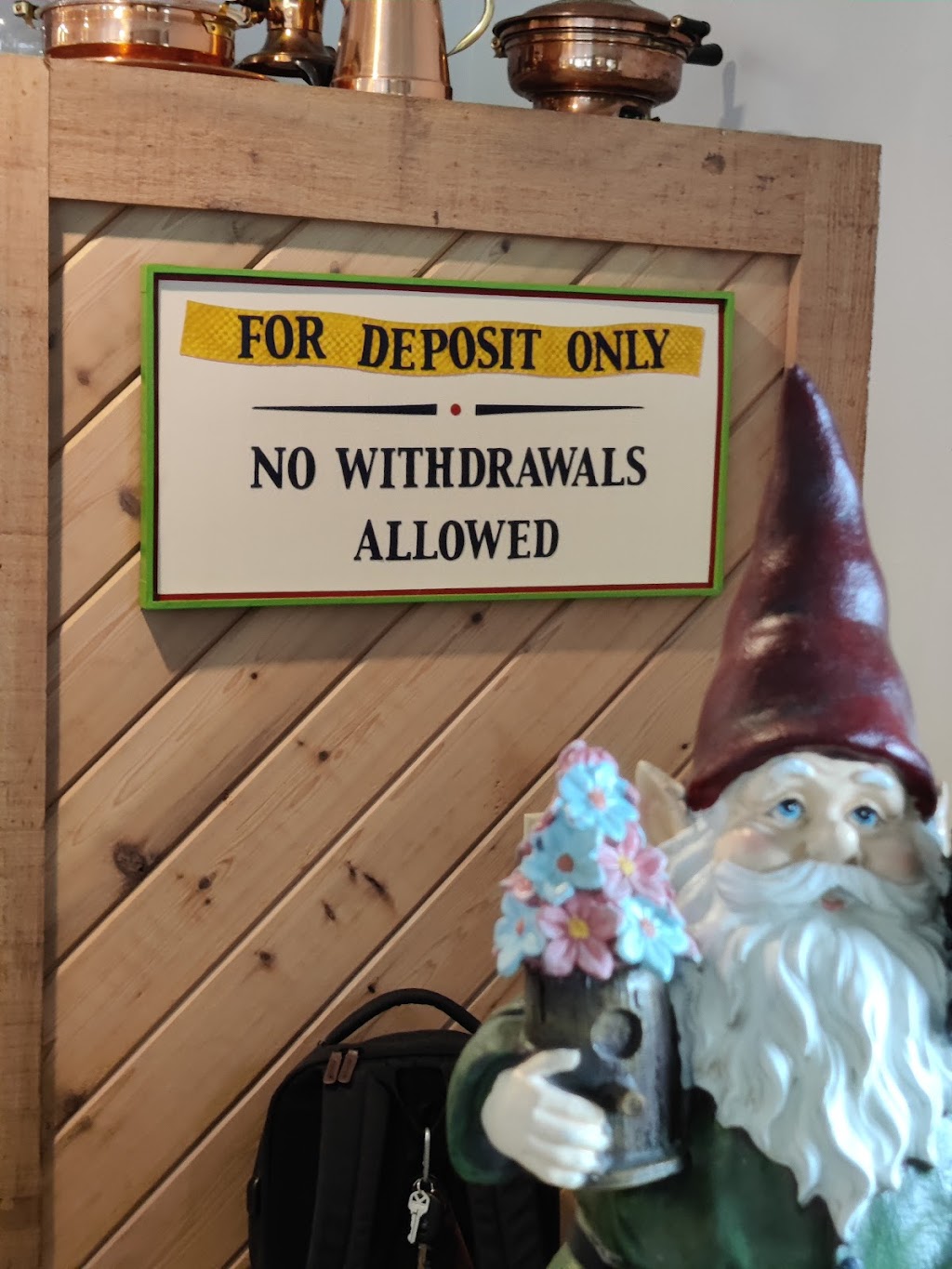 The Vault Door County | restaurant | 12046 WI-42, Ellison Bay, WI 54210, USA | 9208543130 OR +1 920-854-3130