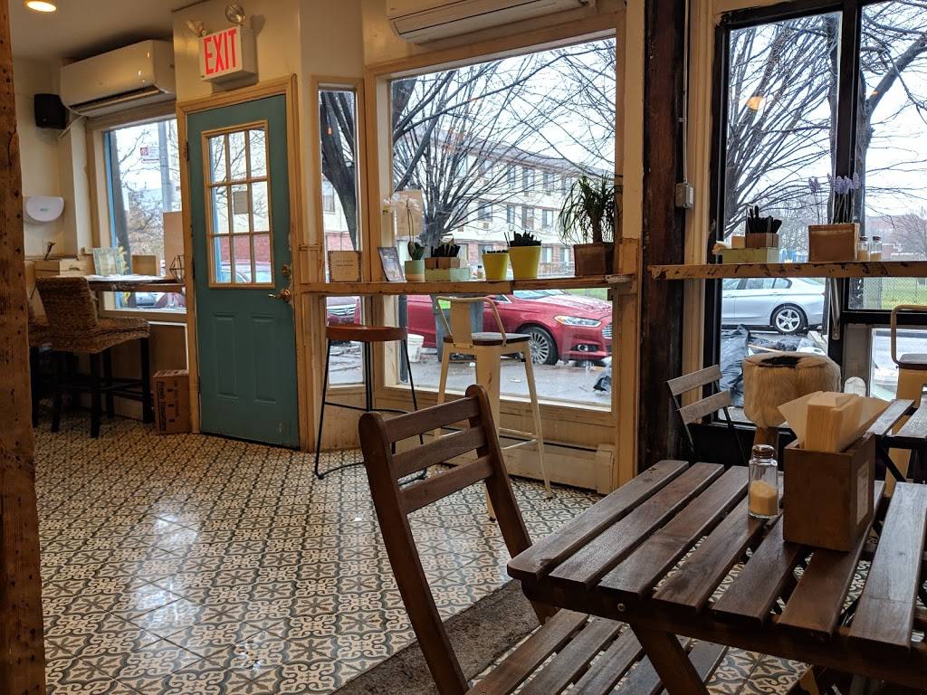 Mama Kitchen NY | restaurant | 7 Rochester Ave, Brooklyn, NY 11233, USA | 7187713038 OR +1 718-771-3038