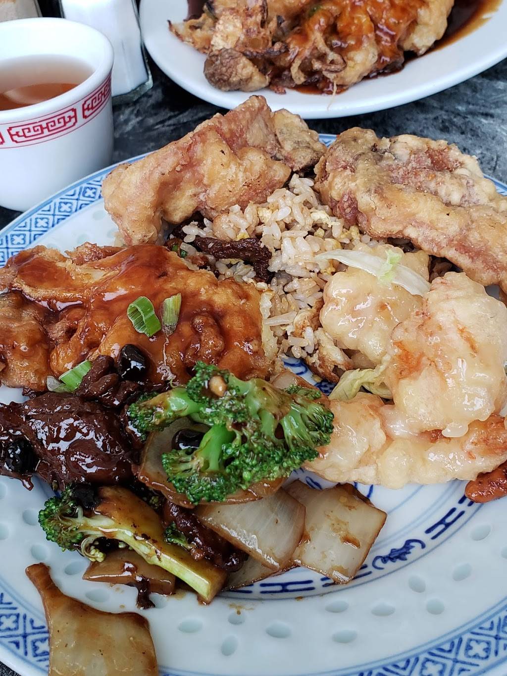 Fu Shen | restaurant | 9019 Aurora Ave N, Seattle, WA 98103, USA | 2066243888 OR +1 206-624-3888