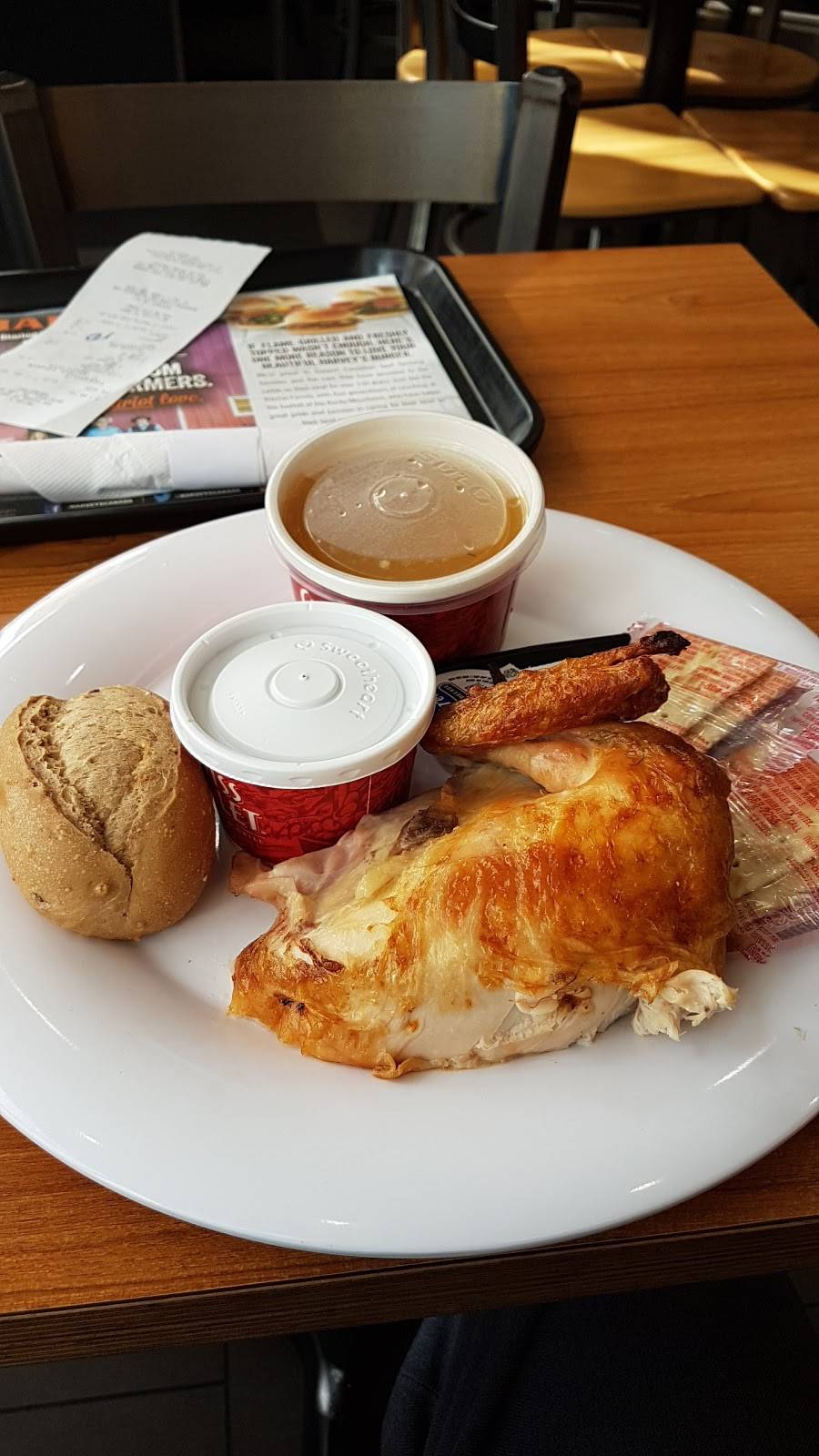 Harveys | restaurant | 255 Dundas St E, Waterdown, ON L0R 2H6, Canada | 9056893140 OR +1 905-689-3140