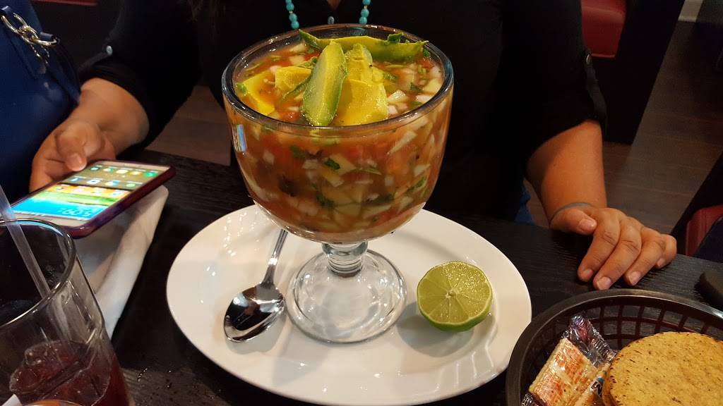 Mariscos La Barca | restaurant | 221 N California Ave, City of Industry, CA 91744, USA | 6269615600 OR +1 626-961-5600