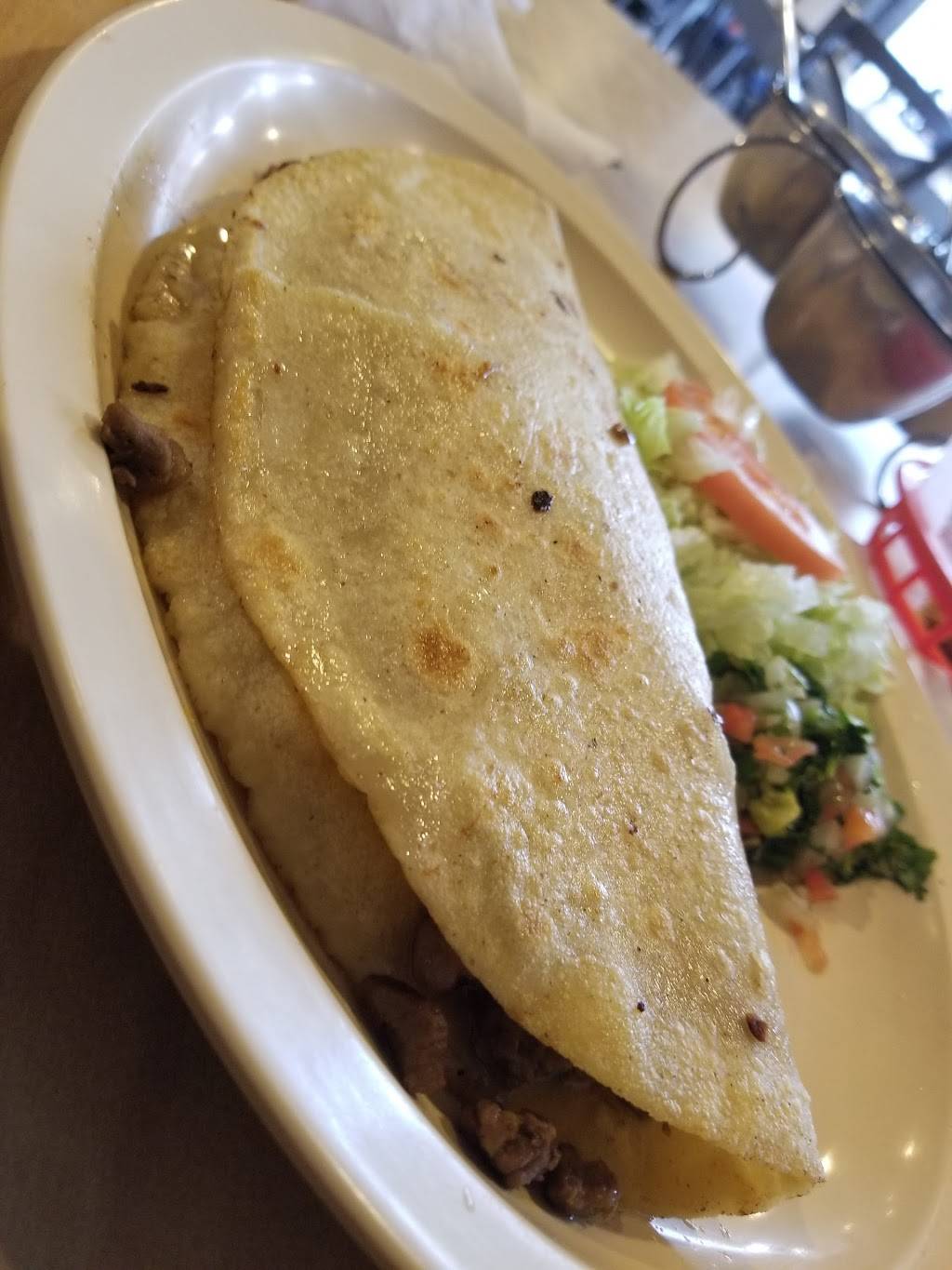 La Piri Tacos Taqueria | restaurant | 6102 W Diversey Ave, Chicago, IL 60639, USA | 7738875814 OR +1 773-887-5814