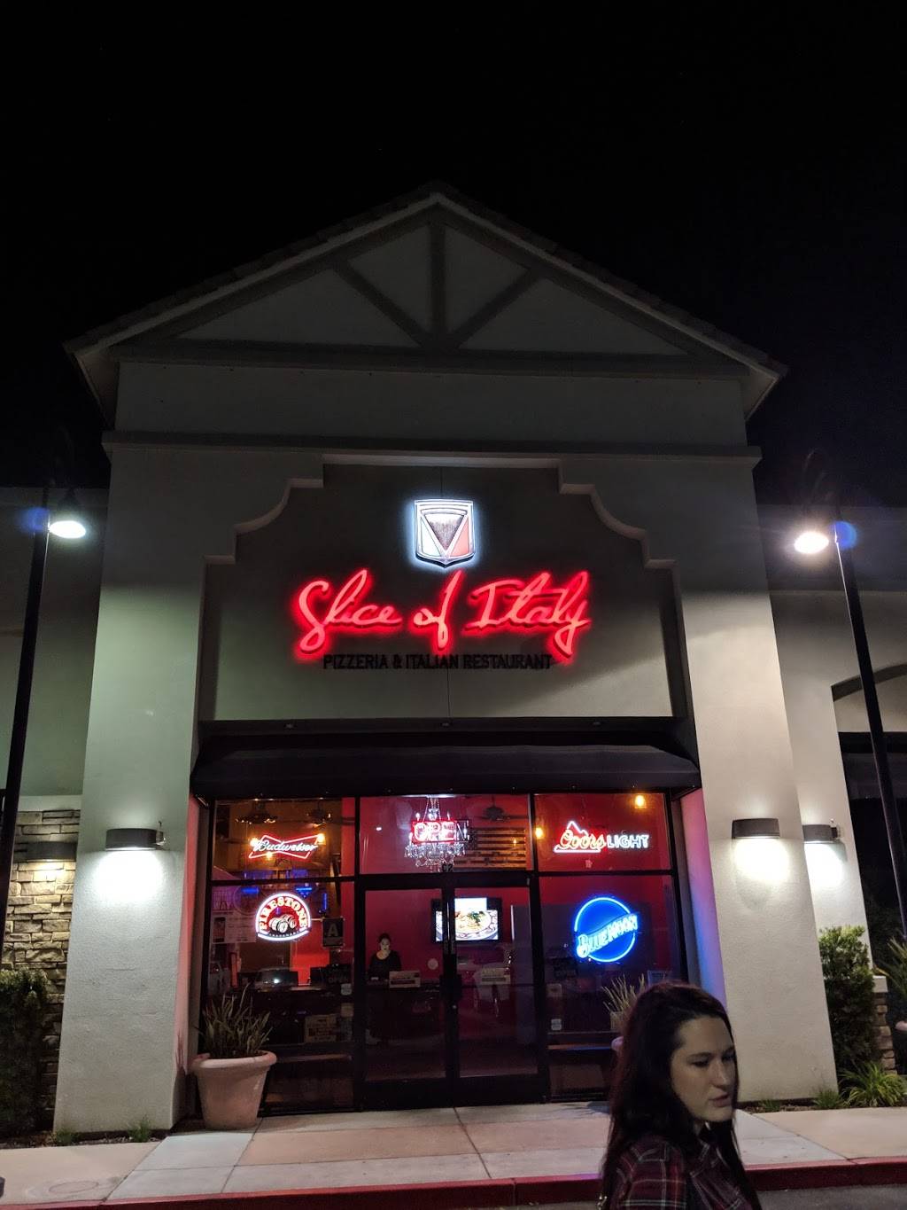 Slice of Italy Rosedale | restaurant | 10524 Hageman Rd, Bakersfield, CA 93312, USA | 6615891000 OR +1 661-589-1000