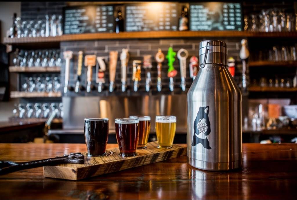 Draft & Vessel | restaurant | 4417 N Oakland Ave, Shorewood, WI 53211, USA | 4145335599 OR +1 414-533-5599