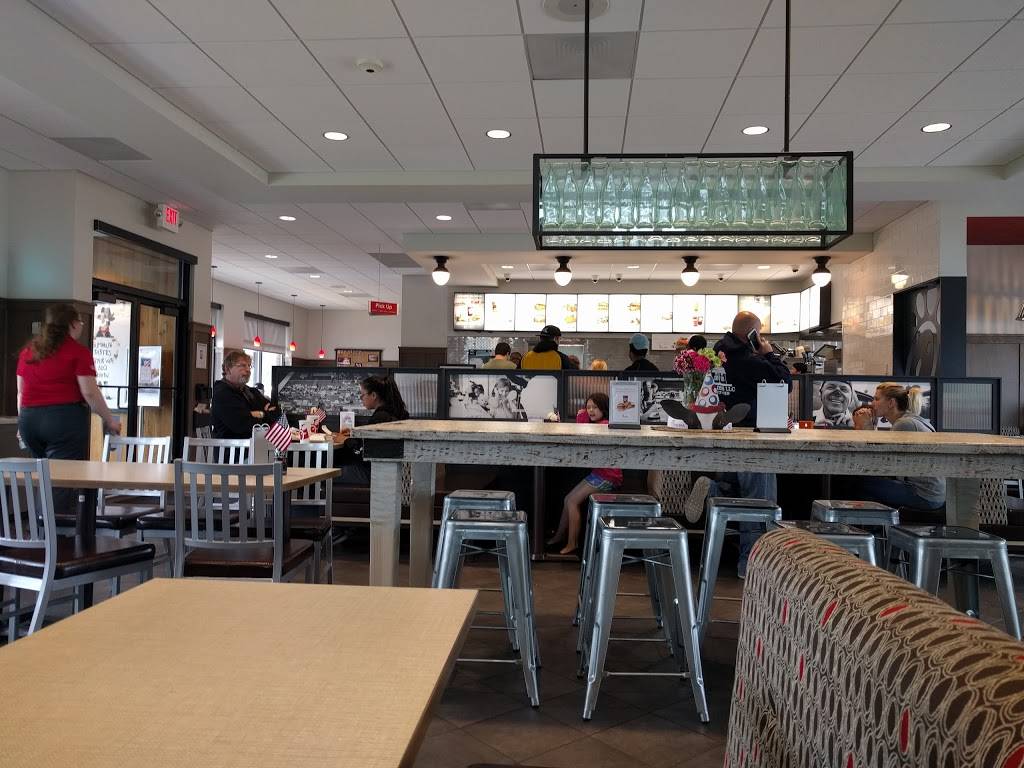 Chick-fil-A | restaurant | 560 Universal Dr N, North Haven, CT 06473, USA | 2032340300 OR +1 203-234-0300