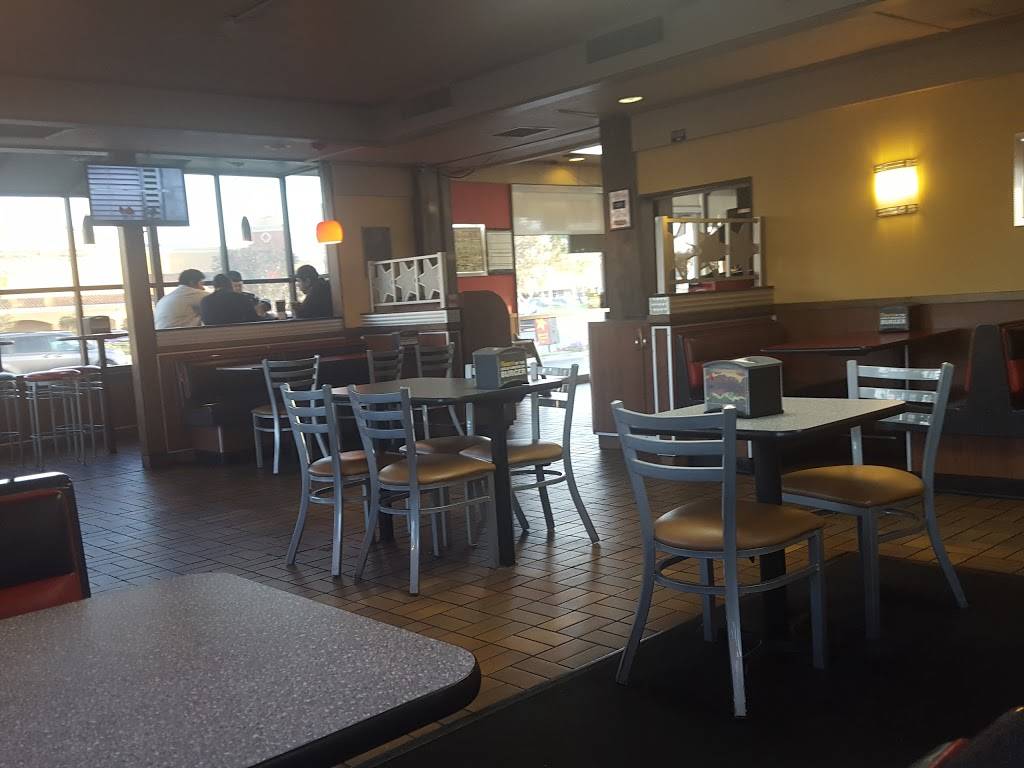 Carls Jr | restaurant | 16815 Devonshire St, Granada Hills, CA 91344, USA | 8183685177 OR +1 818-368-5177