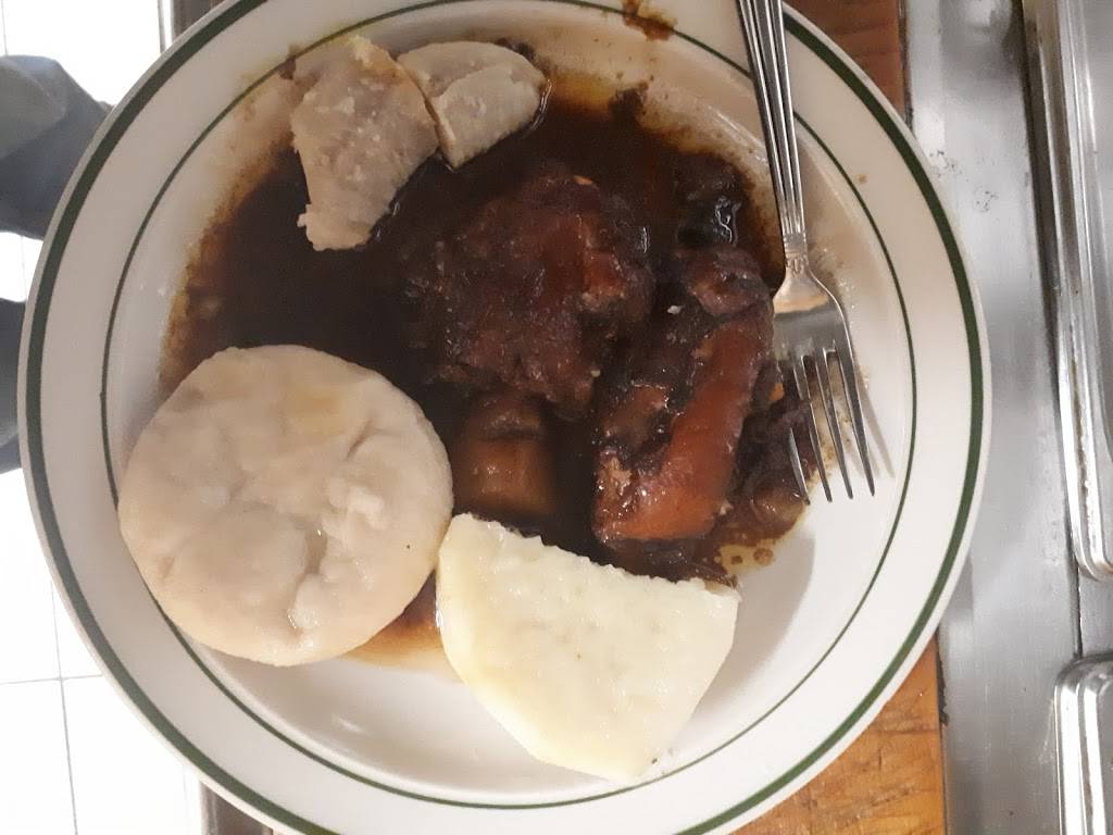 Moms "N" Paps | restaurant | 1173 Victoria Park Ave, Scarborough, ON M4B 2K5, Canada | 4162859776 OR +1 416-285-9776