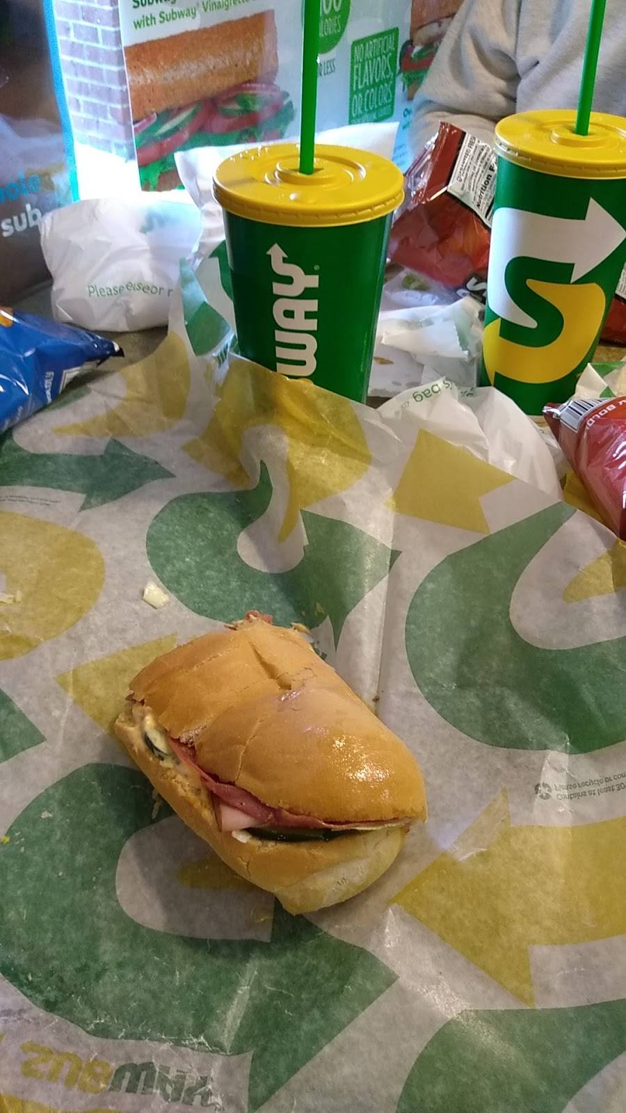 Subway | restaurant | 7555 Greenbelt Rd, Greenbelt, MD 20770, USA | 3016149646 OR +1 301-614-9646