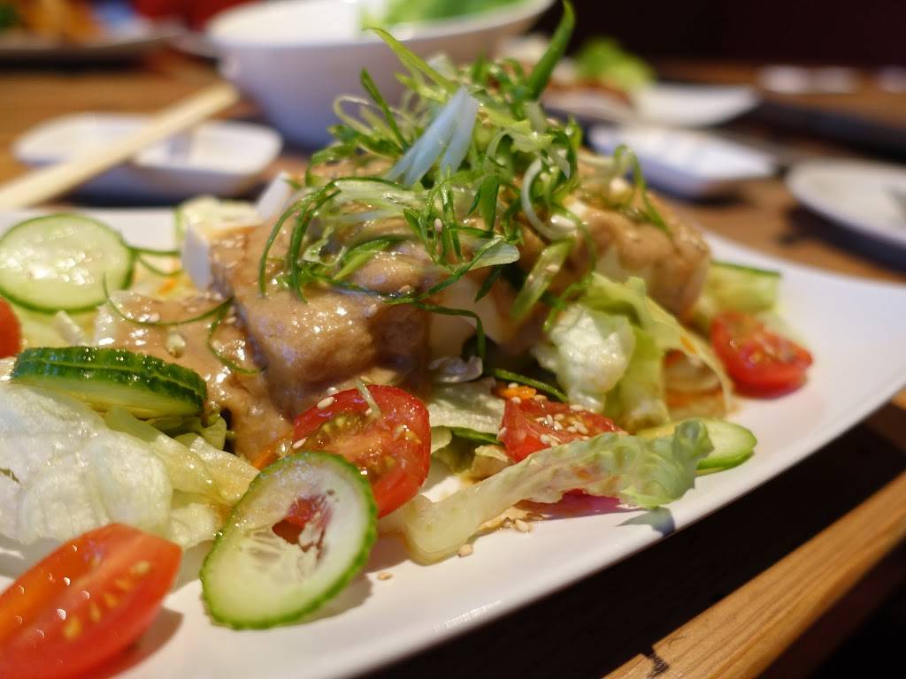 Bar Uerukamu | restaurant | 17633 Sherman Way, Lake Balboa, CA 91406, USA | 8185783999 OR +1 818-578-3999