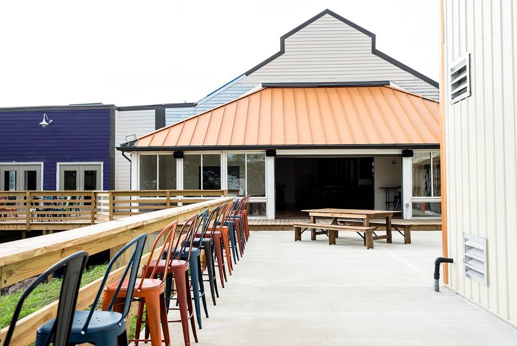 Dead Low Brewing | restaurant | 5959 Kellogg Ave, Cincinnati, OH 45230, USA | 5138001231 OR +1 513-800-1231