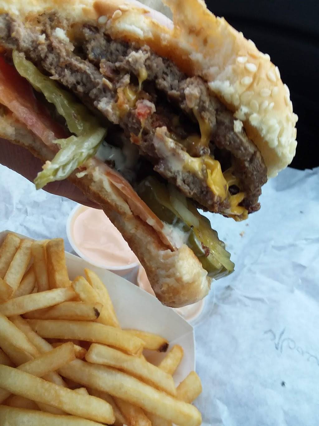 Ritz Drive-In | restaurant | 325 S 1st St, Shelton, WA 98584, USA | 3604279294 OR +1 360-427-9294