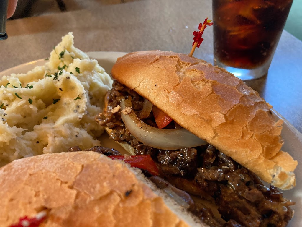 Two Tones At The Ranch | restaurant | 4555 U.S. Rte 2, Priest River, ID 83856, USA | 2085635647 OR +1 208-563-5647