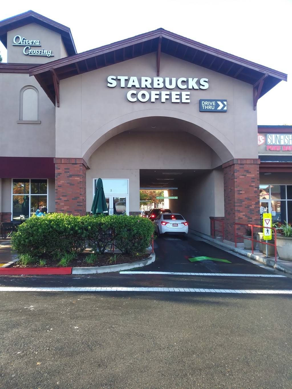 Starbucks | cafe | 3373 Port Chicago Hwy Suite 3, Concord, CA 94520, USA | 9256879759 OR +1 925-687-9759