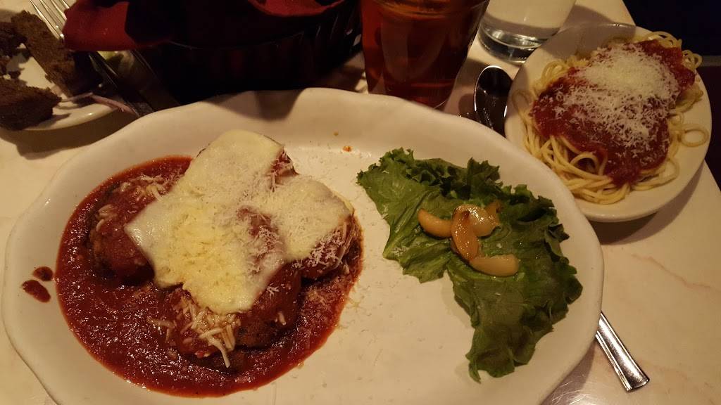 Vs Italiano Ristorante | restaurant | 10819 E US Hwy 40, Independence, MO 64055, USA | 8163531241 OR +1 816-353-1241