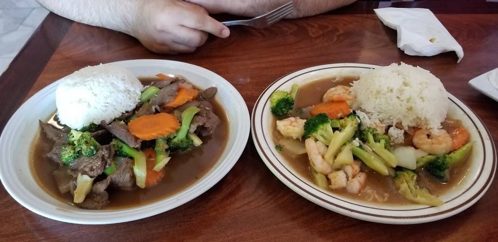 Thai Kitchen | restaurant | 951 W Henderson Ave, Porterville, CA 93257, USA | 5597831640 OR +1 559-783-1640